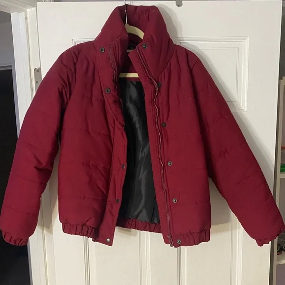 red/maroon puffer jacket! - Picture 4 of 4